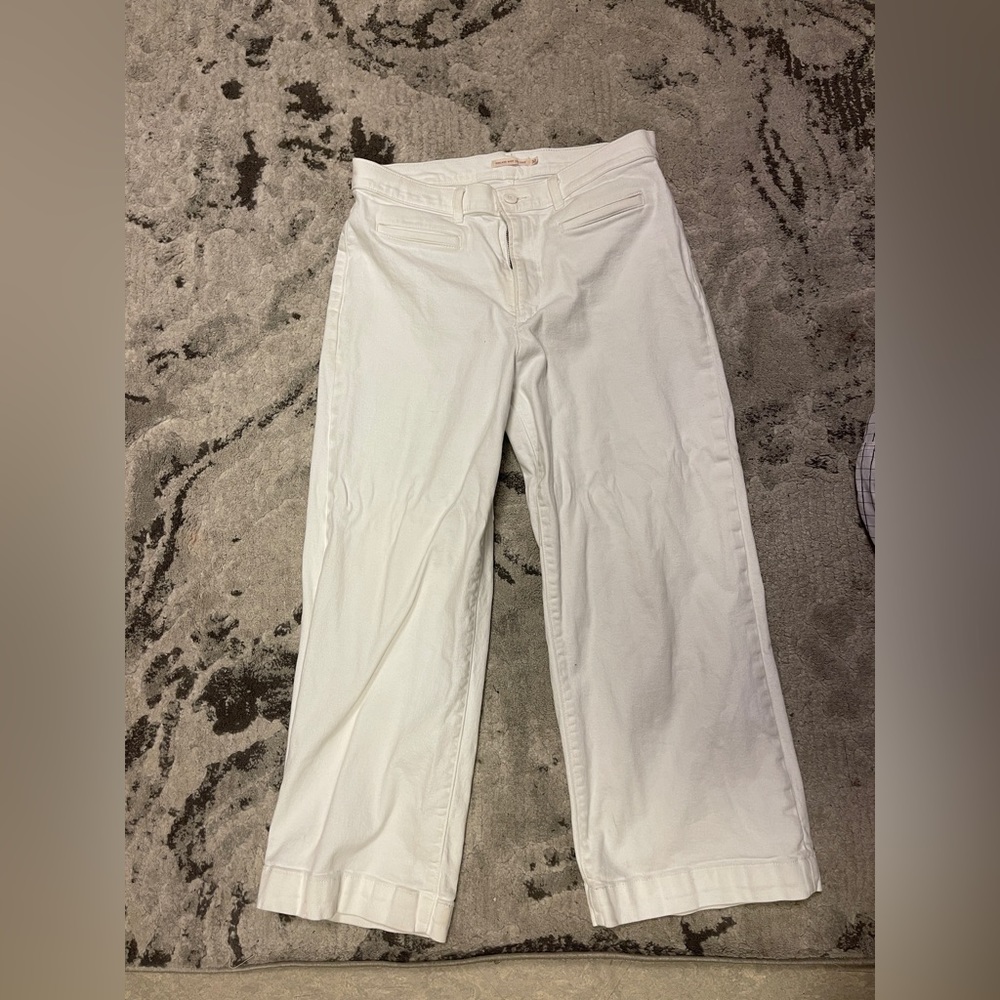 White Levi Ribcage Jeans